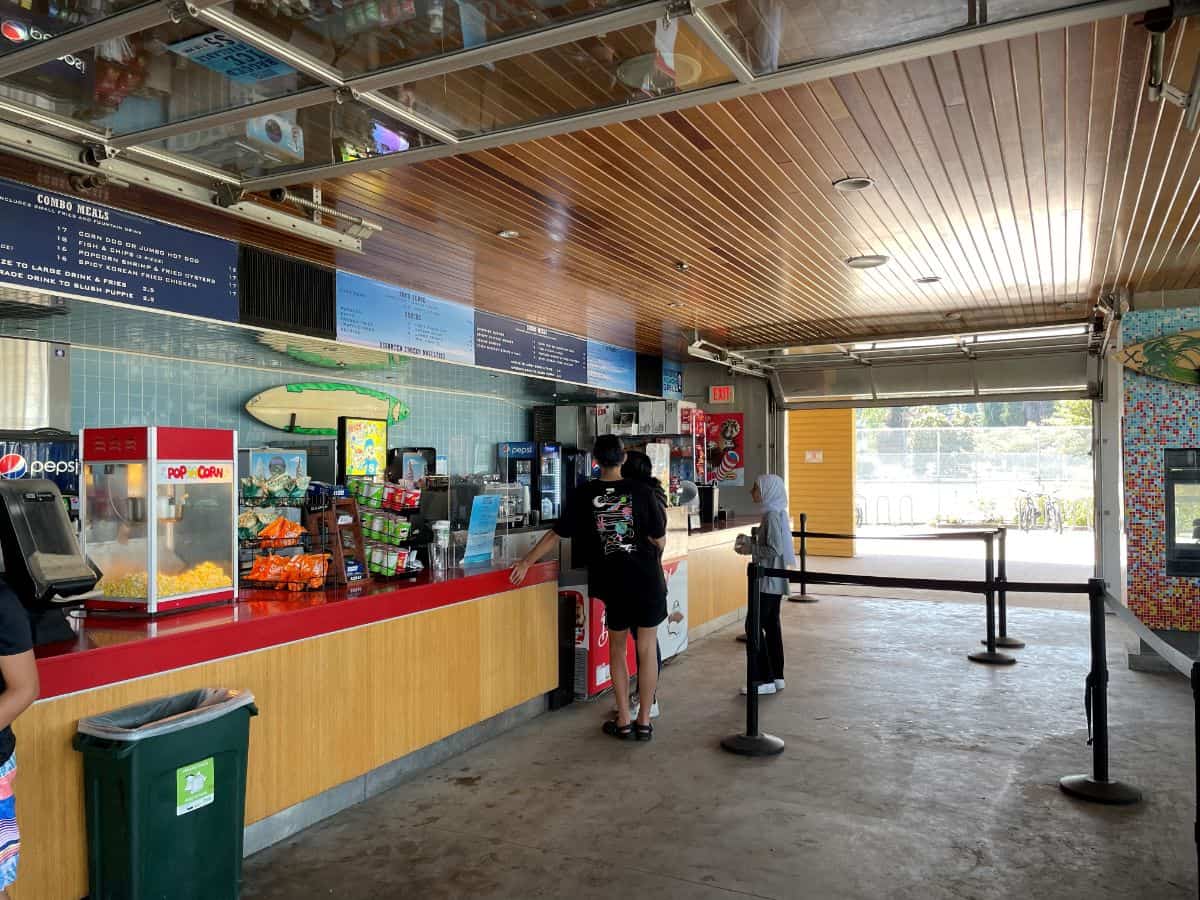 boathouse beach grill concession at kits beach