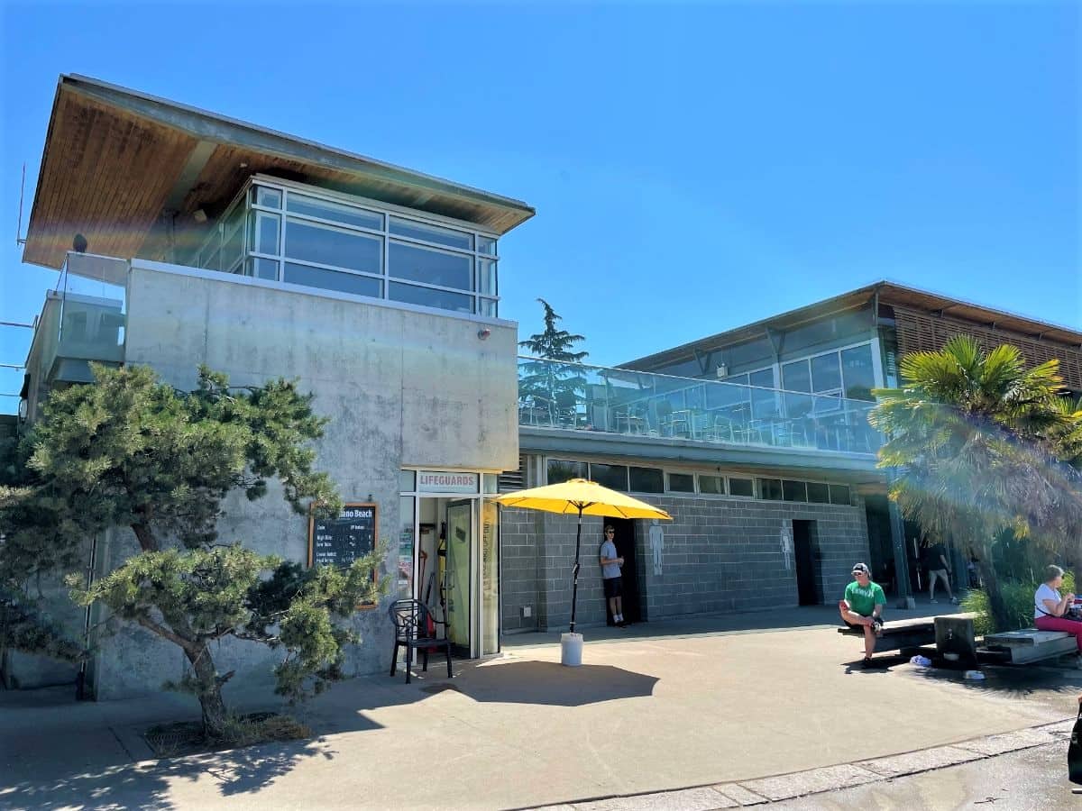 Public washrooms at kits beach in vancouver