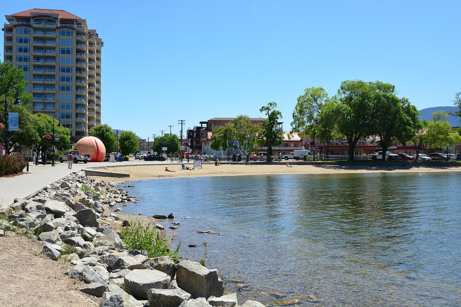 The Penticton Peach (Penticton)