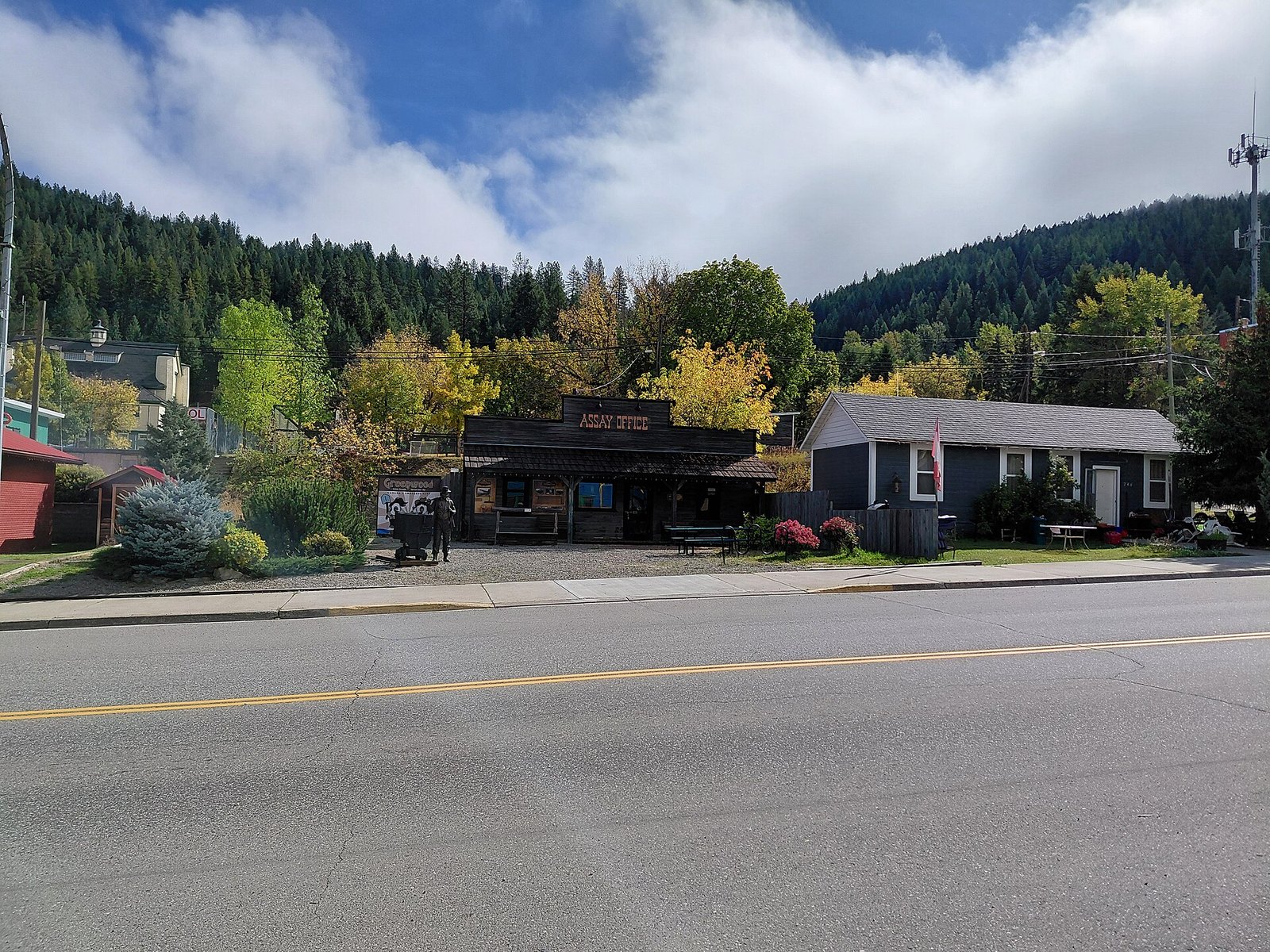 Greenwood and Midway (Boundary Country)
