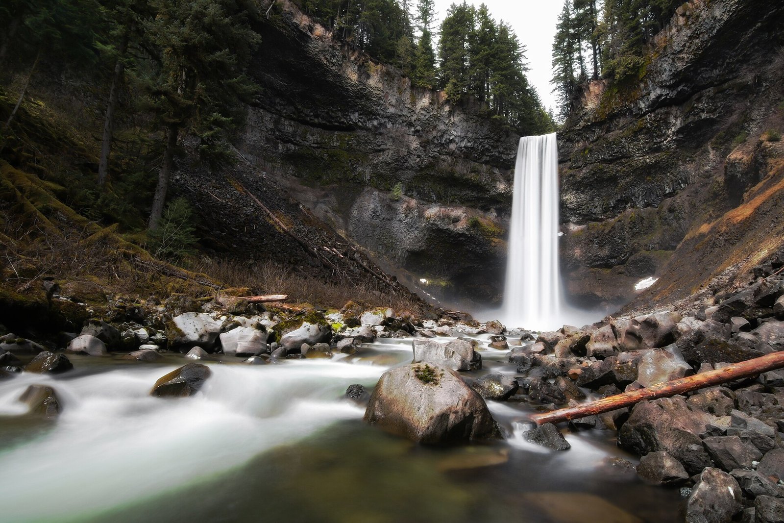 Brandywine Falls Provincial Park (between Squamish and Whistler)