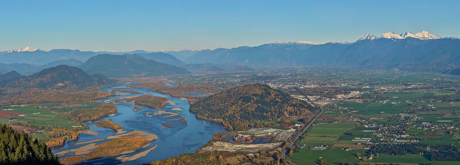 Fraser River, Chilliwack Mountain and Chilliwack farmland from above