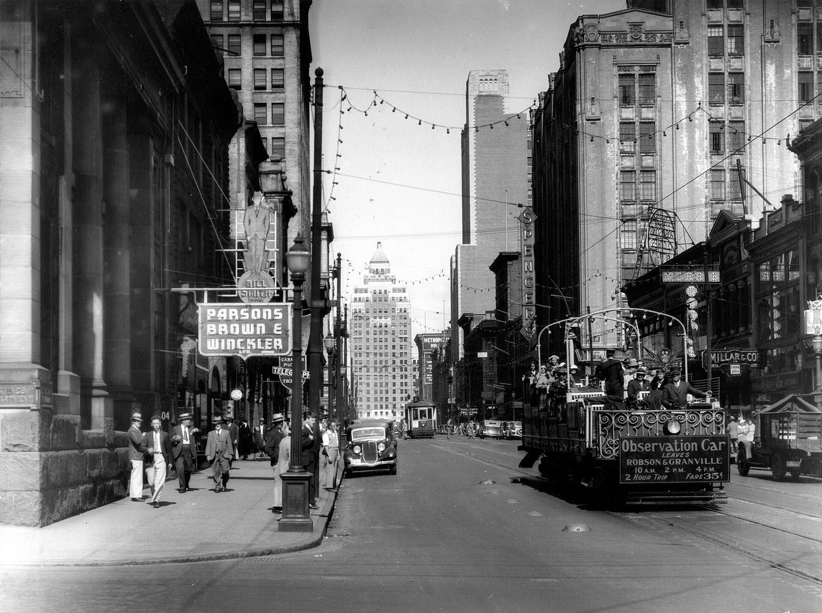 Spencer's, later Eaton's and Sears (515 W Hastings)